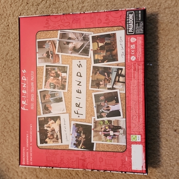Friends 1000 piece puzzle - Picture 2 of 2